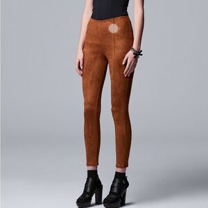 NWT Simply Vera by Vera Wang High-Rise Faux Suede Skimmer- M